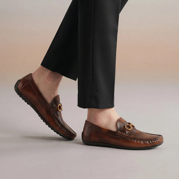 LE TORO Classic Tan Metal Buckle Leather Moccasins