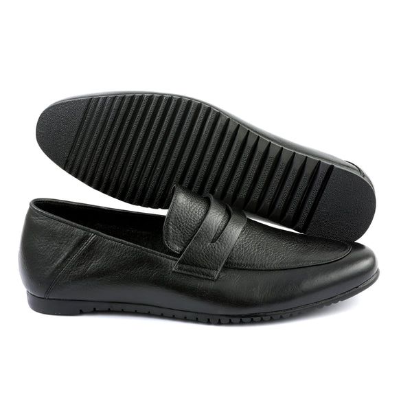 LE TORO Classic BlackLeather Penny Loafers