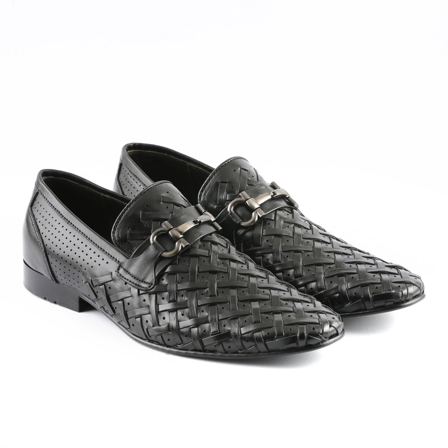 Premium Craftsmanship – Cow Leather with Garments Rubber Sole