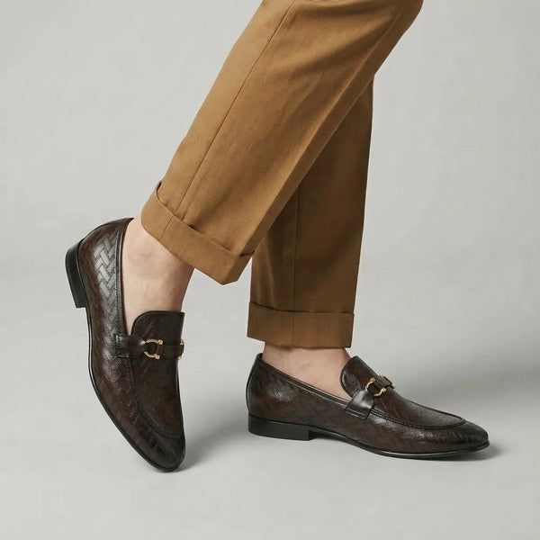 LE TORO Premium Laser-Cut Detail Slip-On Shoes