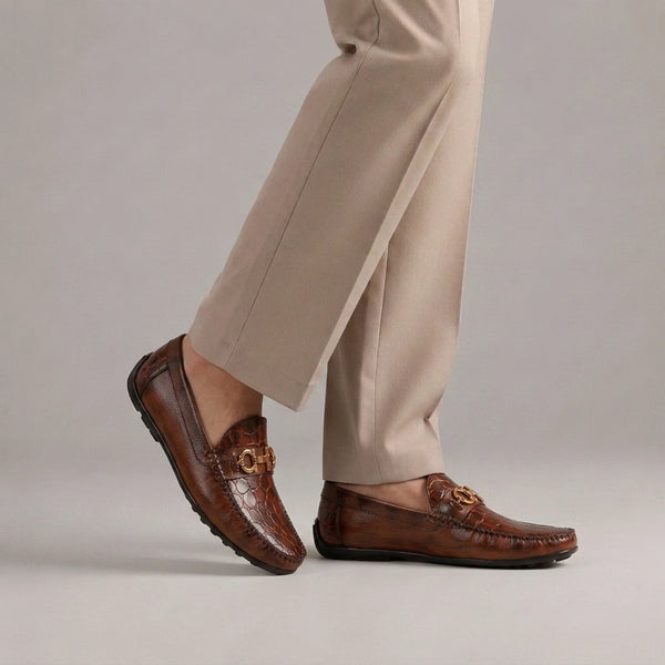 LE TORO Men's Classic Brown Metal Buckle Moccasins
